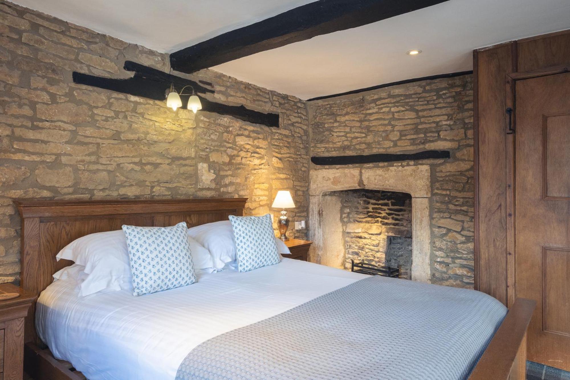 The Lamb Inn Bourton-on-the-Water Exterior photo